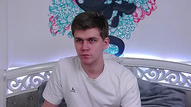 Snapshot of NickJohnas chatting on 02.12.26 NickJohnas online show from 02.12.26