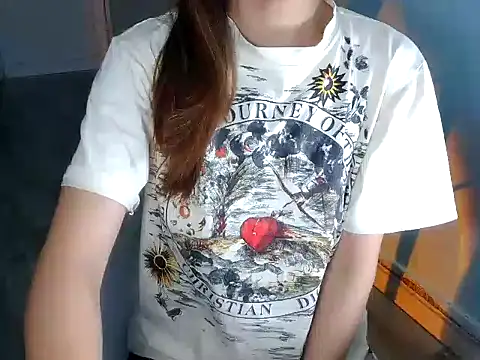 Snapshot of Chichi_86 chatting on 05.23.26 Chichi 86 online show from 05.23.26