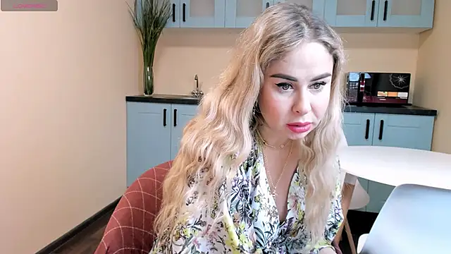 TiffanyThoughts online show from 02.05.26