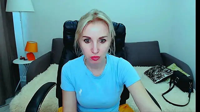 Hanna--Sweet online show from 05.06.26