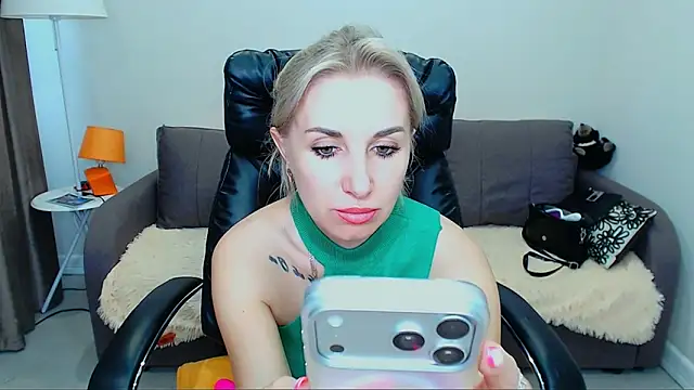 Hanna--Sweet online show from 06.16.26