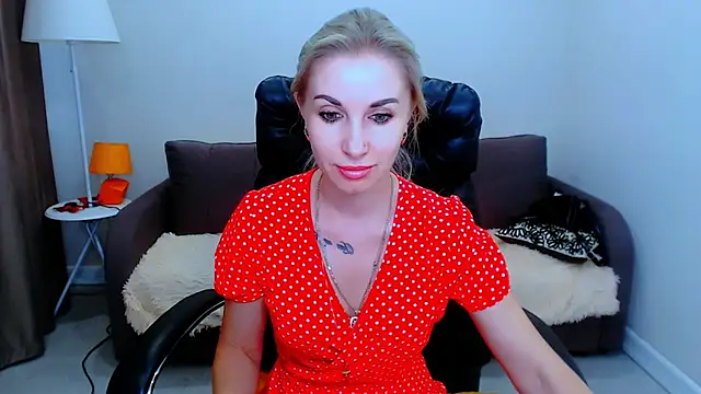 Hanna--Sweet online show from 07.10.26