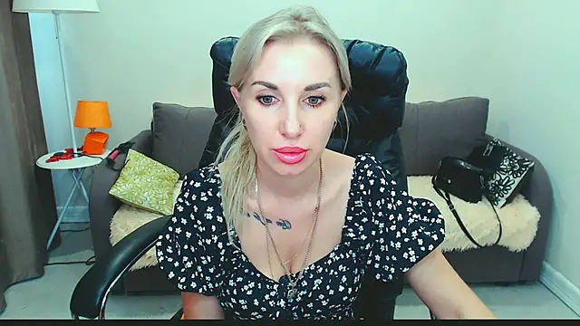Hanna--Sweet online show from 07.25.26