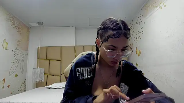 Jadde Greyy  online show from 01.14.26