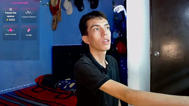 Snapshot of Juan_Gomezz26 chatting on 05.25.26 Juan Gomezz26 online show from 05.25.26
