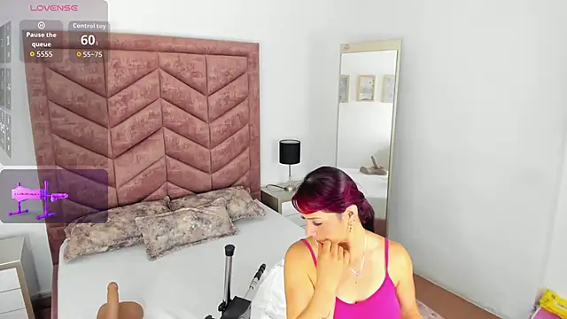 Scarlett  Noir online show from 02.22.26