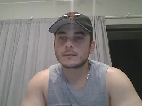 Snapshot of Marcelopret chatting on 12.15.25 Marcelopret online show from 12.15.25