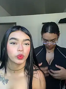 Emmy And Luna online show from 07.12.26