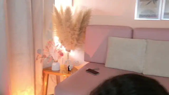 Emmy And Luna online show from 07.30.26