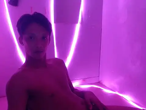 Snapshot of Massive_hunk chatting on 03.13.26 Massive hunk online show from 03.13.26