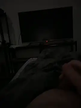 Snapshot of AussieAussieAussieoioioi chatting on 12.16.25 AussieAussieAussieoioioi online show from 12.16.25