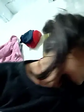 Snapshot of NENSH34 chatting on 12.16.25 NENSH34 online show from 12.16.25