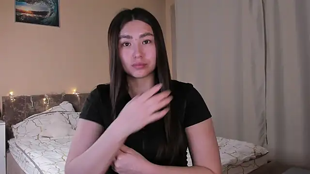 Snapshot of pink_dove chatting on 12.14.25 pink dove online show from 12.14.25