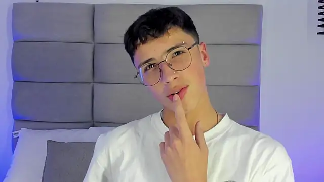 JoshClaarktt online show from 06.21.26