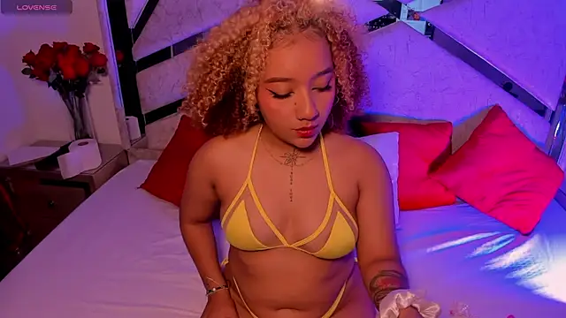 Snapshot of Starlights chatting on 01.17.26 Starlights online show from 01.17.26