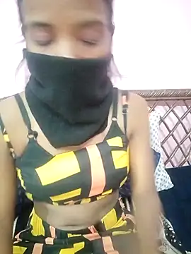 Snapshot of Shivani66 chatting on 12.15.25 Shivani66 online show from 12.15.25