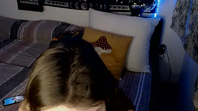 AlienforTwenty online show from 03.08.26