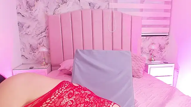 sofia go  online show from 12.15.25