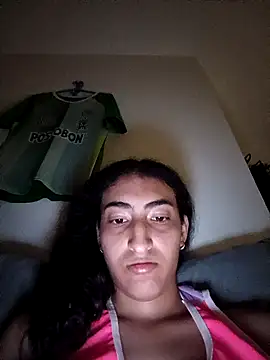 Snapshot of LindaRojas chatting on 12.16.25 LindaRojas online show from 12.16.25