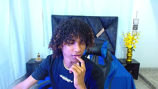 angelll18  online show from 07.09.26