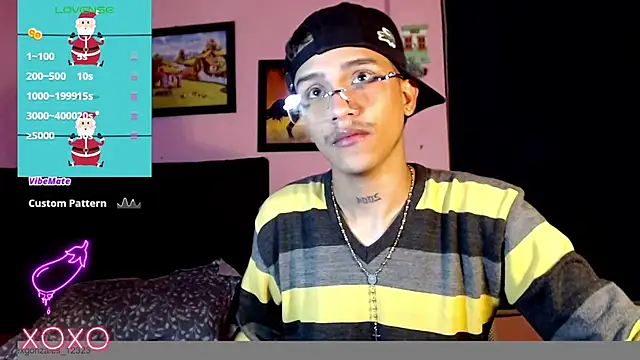 Snapshot of andy_star12 chatting on 12.14.25 andy star12 online show from 12.14.25