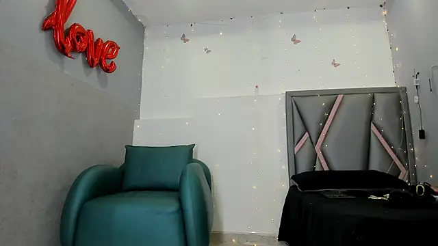 Esterlindez online show from 07.21.26