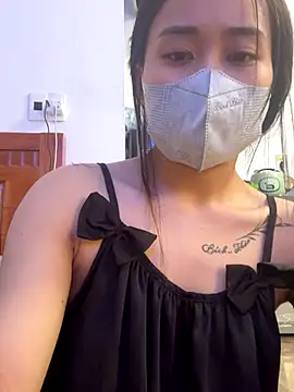 Snapshot of NinaBaby22 chatting on 12.15.25 NinaBaby22 online show from 12.15.25