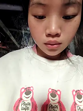 Snapshot of Quieny-x chatting on 12.15.25 Quieny-x online show from 12.15.25