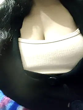 Desi Hasina online show from 12.22.25