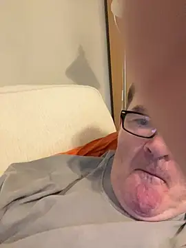 Snapshot of cmrakad63 chatting on 03.24.26 cmrakad63 online show from 03.24.26