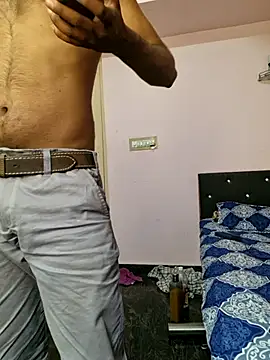 Snapshot of suhxil79 chatting on 03.29.26 suhxil79 online show from 03.29.26