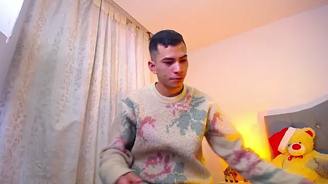 TOMBOYSEXX online show from 12.22.25