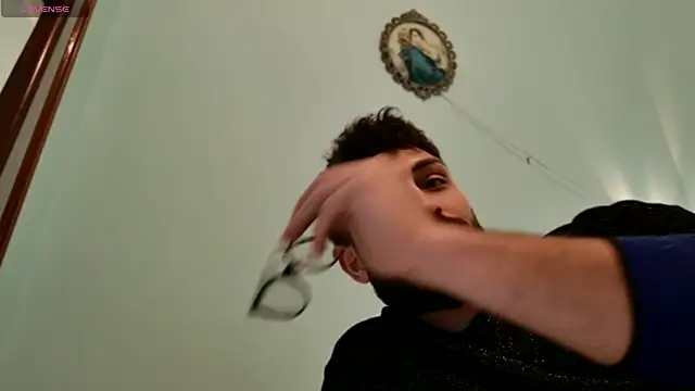 Snapshot of mark_ariete chatting on 04.02.26 mark ariete online show from 04.02.26