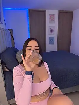 Snapshot of SamVega chatting on 02.20.26 SamVega online show from 02.20.26