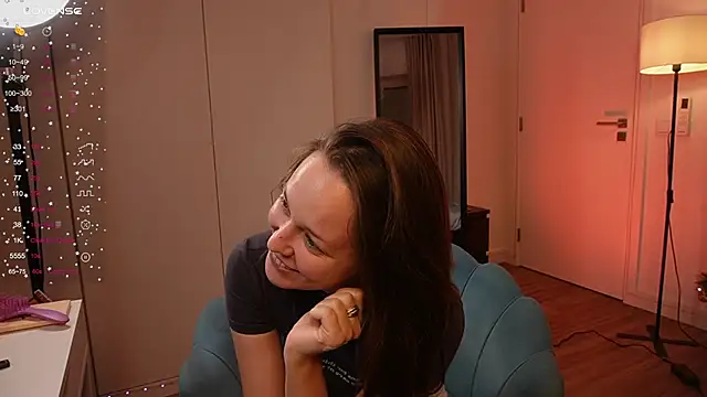 NeonDream  online show from 12.17.25