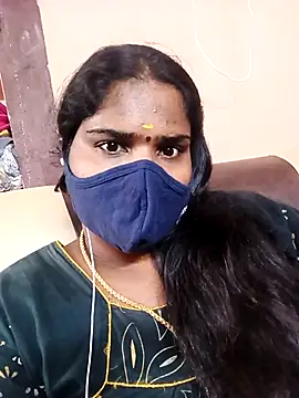 Snapshot of Tamil_Bhuvi69 chatting on 12.17.25 Tamil Bhuvi69 online show from 12.17.25