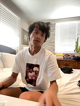 Snapshot of jhaycobXgarcia chatting on 12.15.25 jhaycobXgarcia online show from 12.15.25