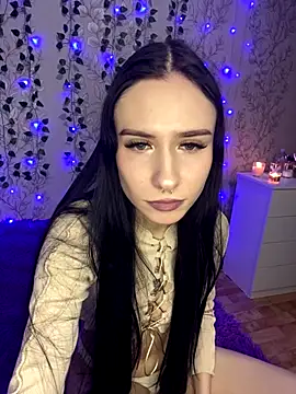 Show Lissa online show from 12.14.25