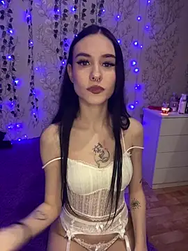 Show Lissa online show from 12.15.25