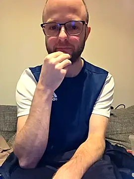 Snapshot of SoftishInflow chatting on 12.15.25 SoftishInflow online show from 12.15.25