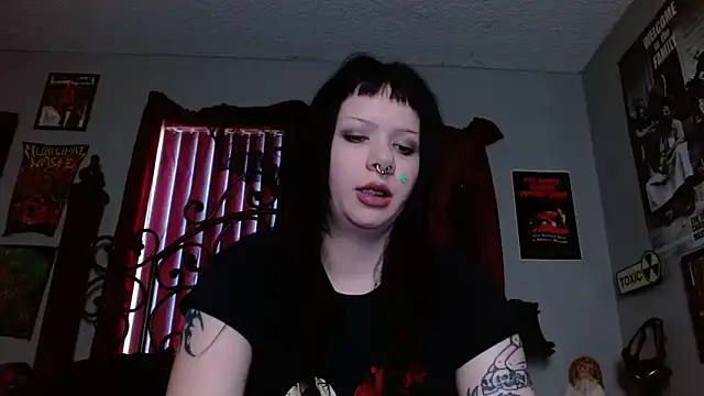 Snapshot of Bettieee_Agura chatting on 03.18.26 Bettieee Agura online show from 03.18.26