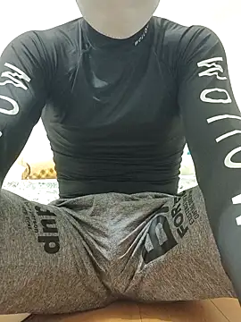 Snapshot of zhezhe_11 chatting on 12.16.25 zhezhe 11 online show from 12.16.25