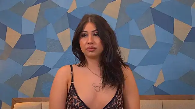 Valentina Oliver online show from 02.07.26