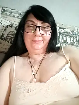 MariSwan222 online show from 04.30.26