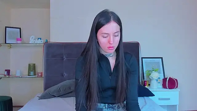 AdrianaCult online show from 02.27.26