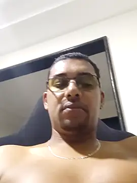 Reis001122 online show from 06.21.26