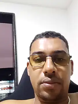 Reis001122 online show from 07.12.26