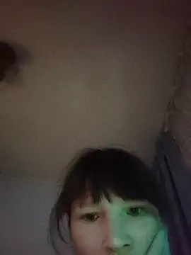 Snapshot of HilaryLover chatting on 12.15.25 HilaryLover online show from 12.15.25