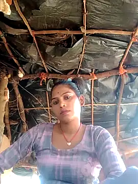 Snapshot of Rinki_malhotra chatting on 12.20.25 Rinki malhotra online show from 12.20.25