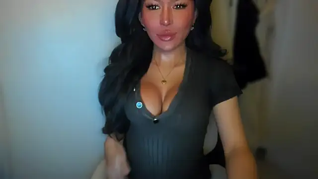 Snapshot of mxshemale_ladyboy chatting on 12.05.24 mxshemale ladyboy online show from 12.05.24